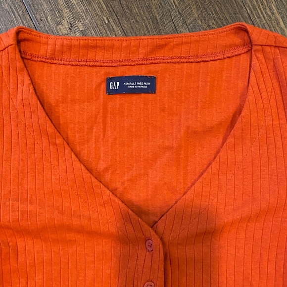GAP Ribbed Button Front Cardigan Top - Picture 2 of 6